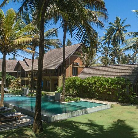 Ayana Sea Hotel Wadduwa Bagian luar foto