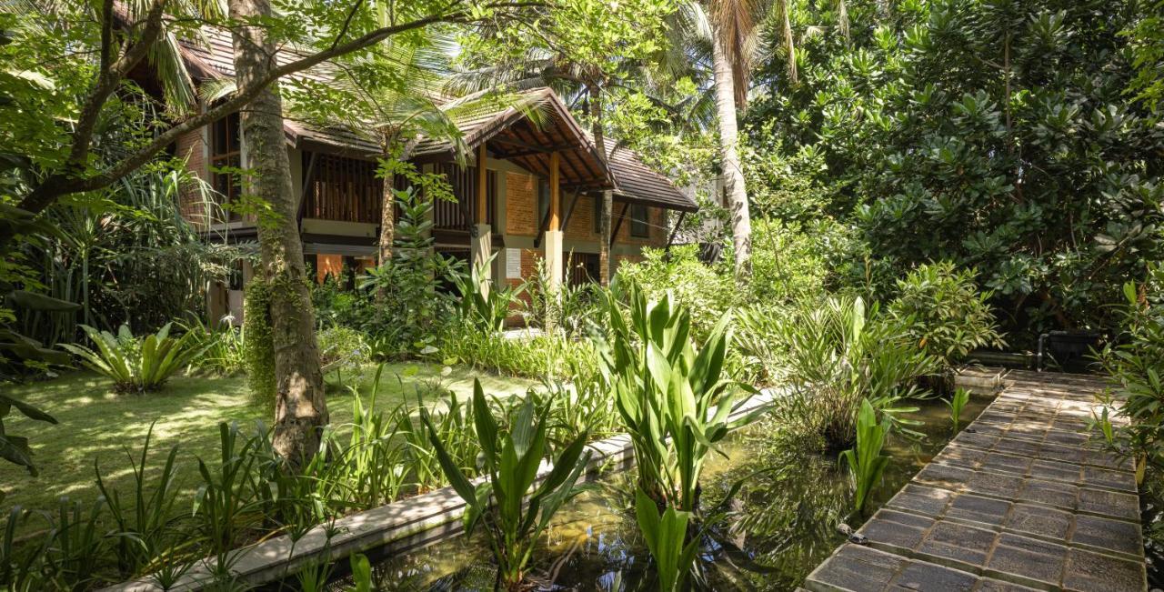 Ayana Sea Hotel Wadduwa Bagian luar foto