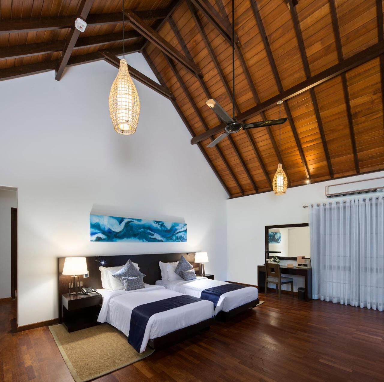 Ayana Sea Hotel Wadduwa Bagian luar foto