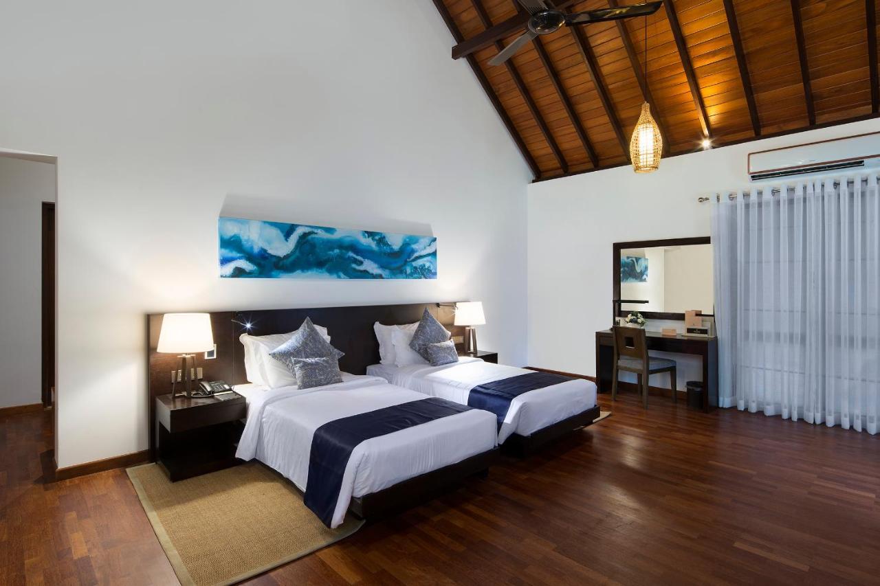 Ayana Sea Hotel Wadduwa Bagian luar foto