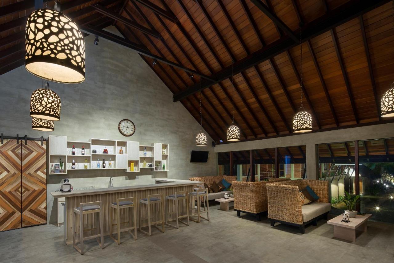 Ayana Sea Hotel Wadduwa Bagian luar foto