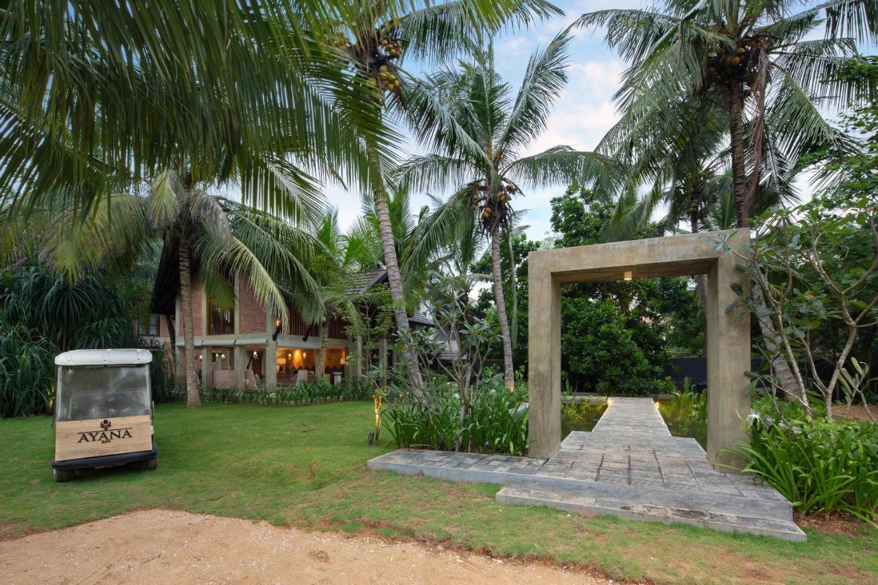 Ayana Sea Hotel Wadduwa Bagian luar foto