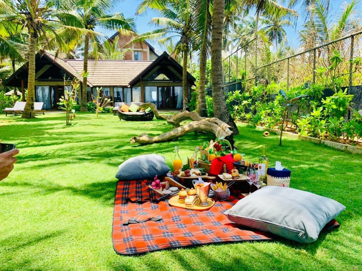 Ayana Sea Hotel Wadduwa Bagian luar foto